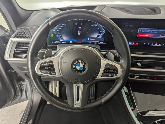 Used 2024 BMW X5 M60i AWD/4WD image 17