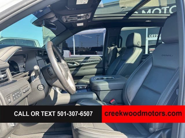 Used 2022 GMC Yukon XL Denali AWD/4WD image 9