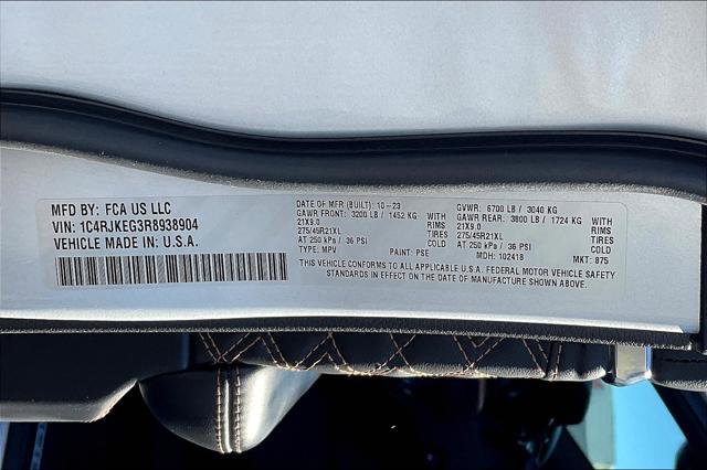 Used 2024 Jeep Grand Cherokee L Summit image 16