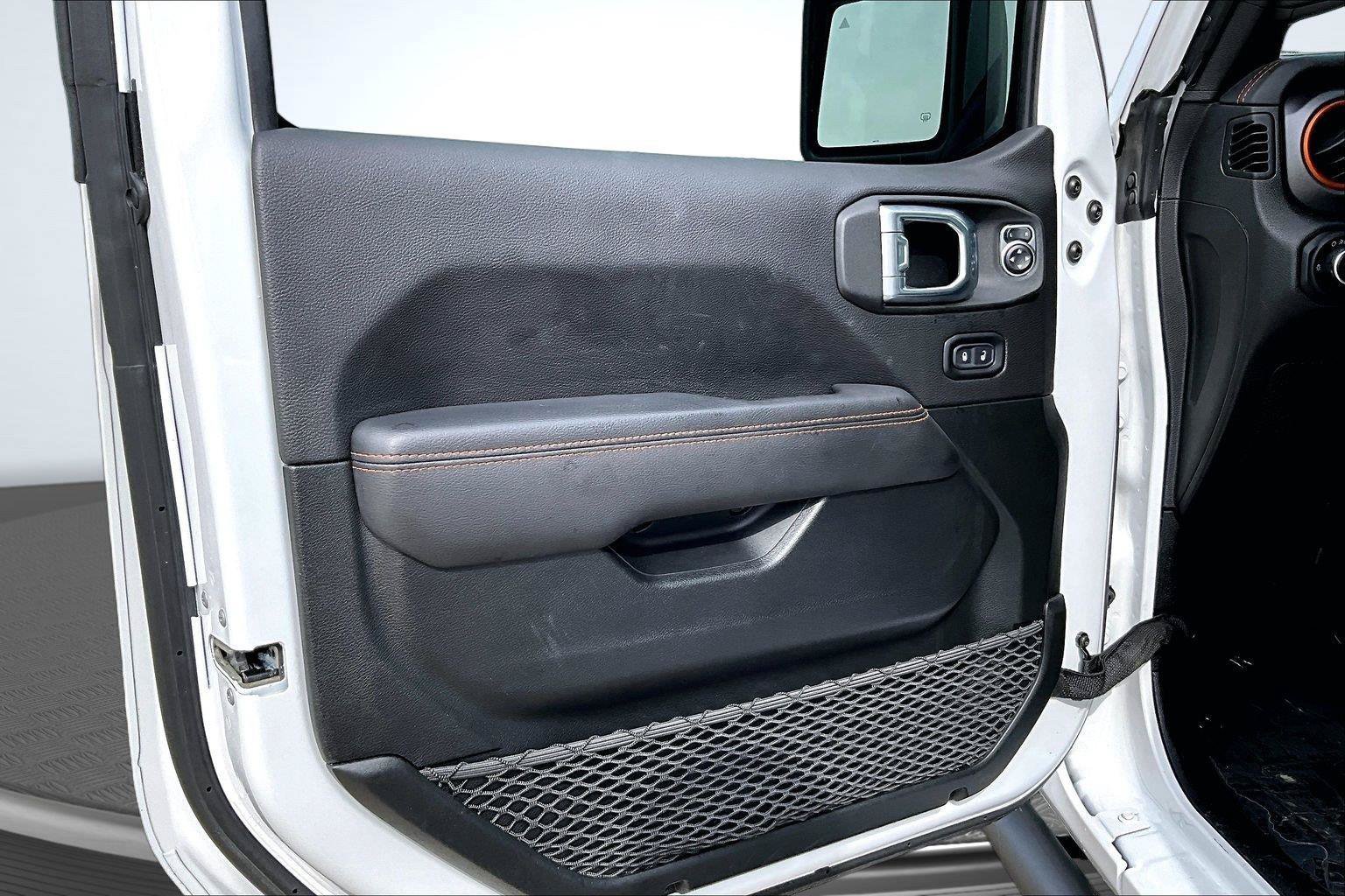 Used 2021 Jeep Gladiator Mojave w/ LED Lighting Group AWD/4WD image 25
