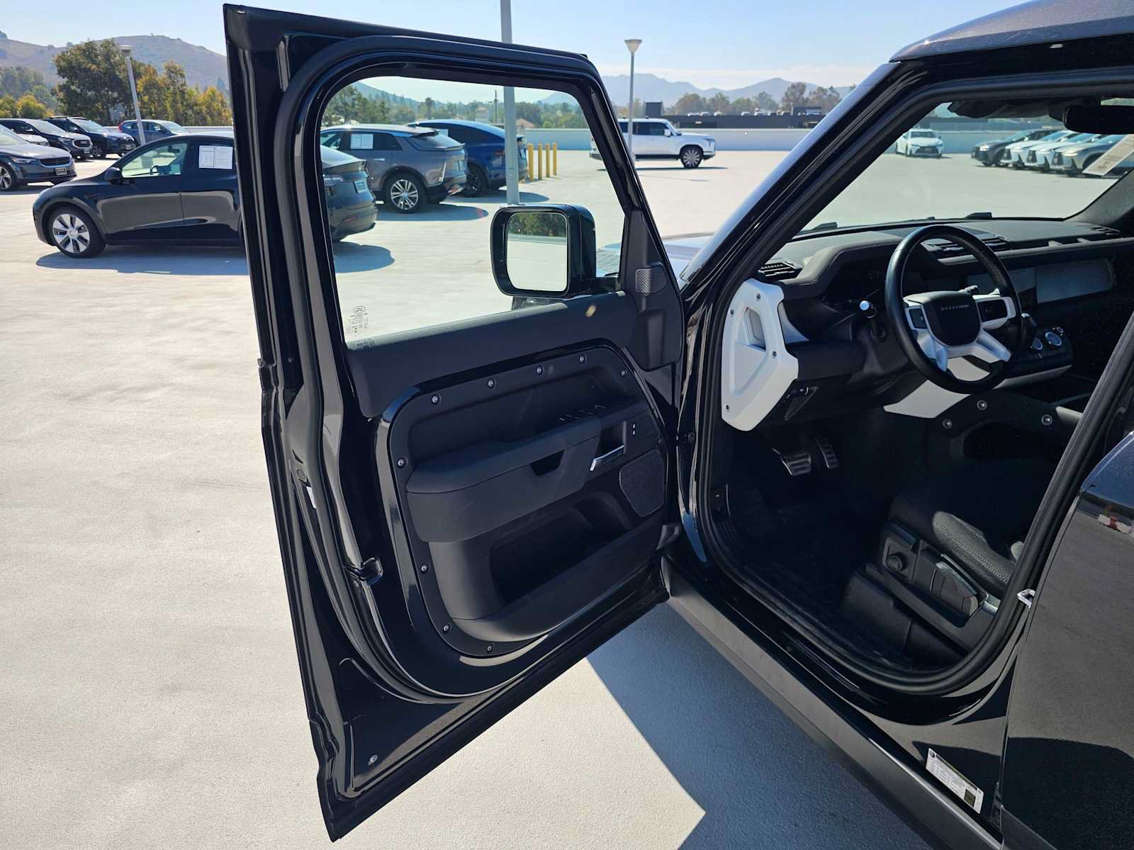 Used 2023 Land Rover Defender 110 AWD/4WD image 19