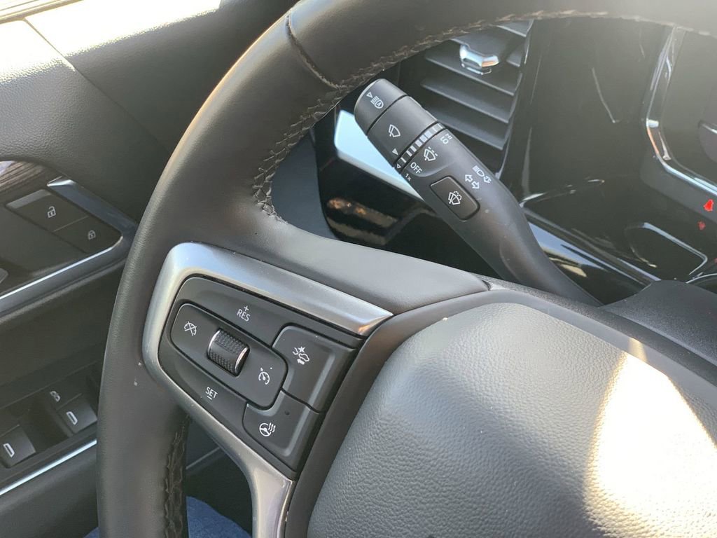 Certified 2025 Chevrolet Silverado 2500 LT w/ Convenience Package image 17