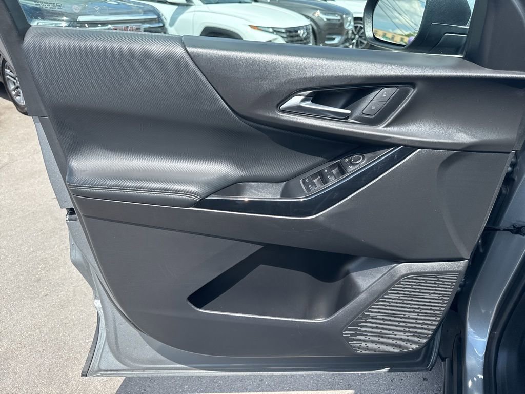 Used 2025 Chevrolet Equinox LT FWD image 10