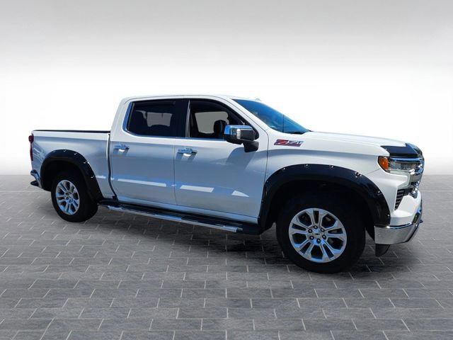 Used 2024 Chevrolet Silverado 1500 LTZ w/ LTZ Premium Package AWD/4WD image 3