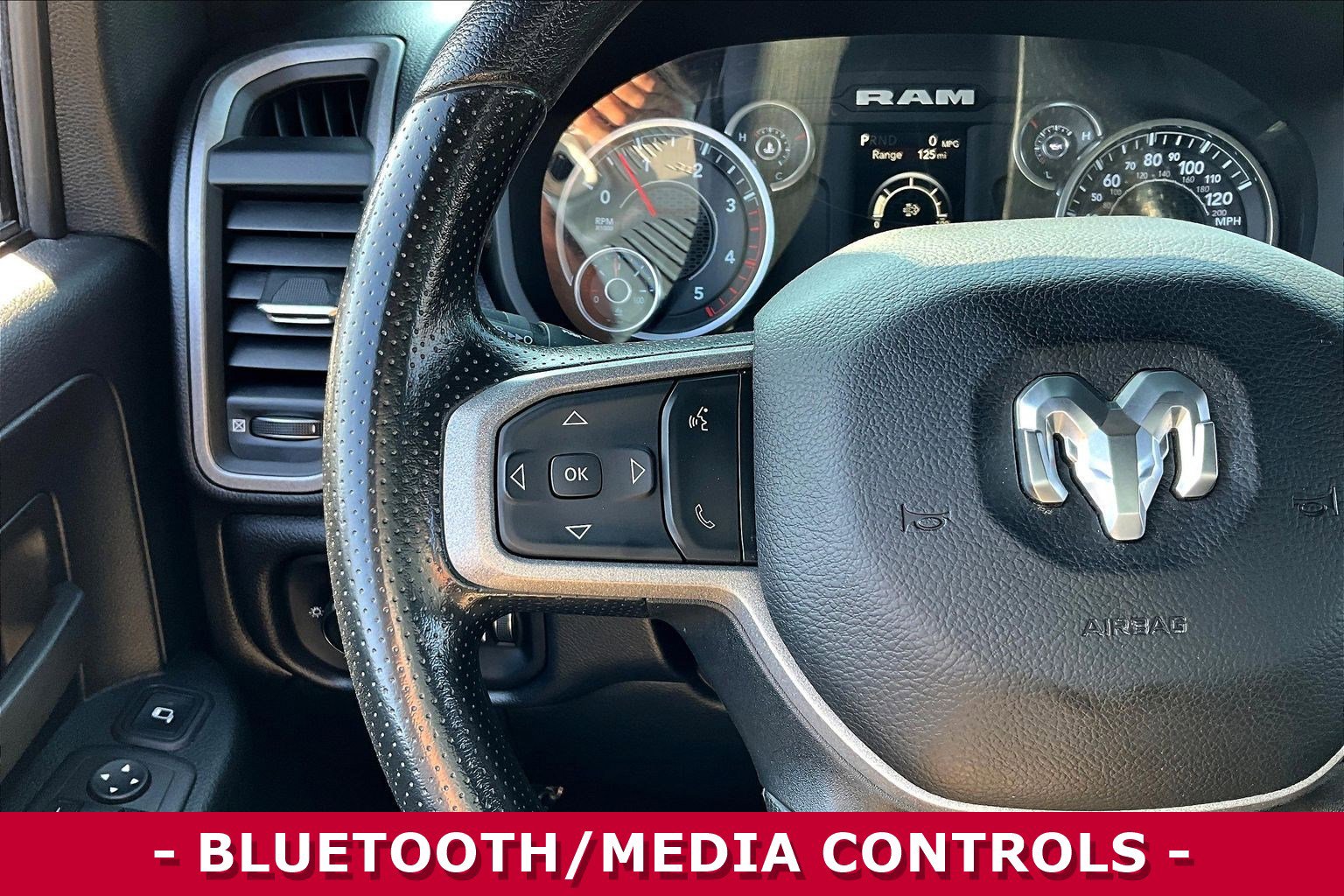 Used 2024 RAM 2500 Tradesman w/ Chrome Appearance Group image 12