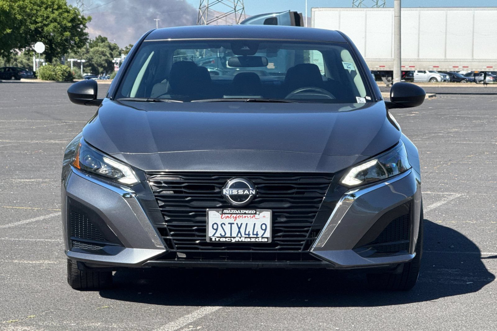 Used 2025 Nissan Altima 2.5 SV FWD image 10