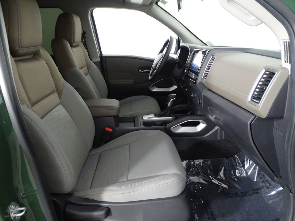 Used 2023 Nissan Frontier SV w/ Technology Package image 14
