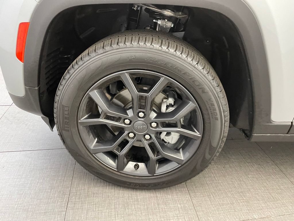 New 2025 Jeep Grand Cherokee Limited AWD/4WD image 8