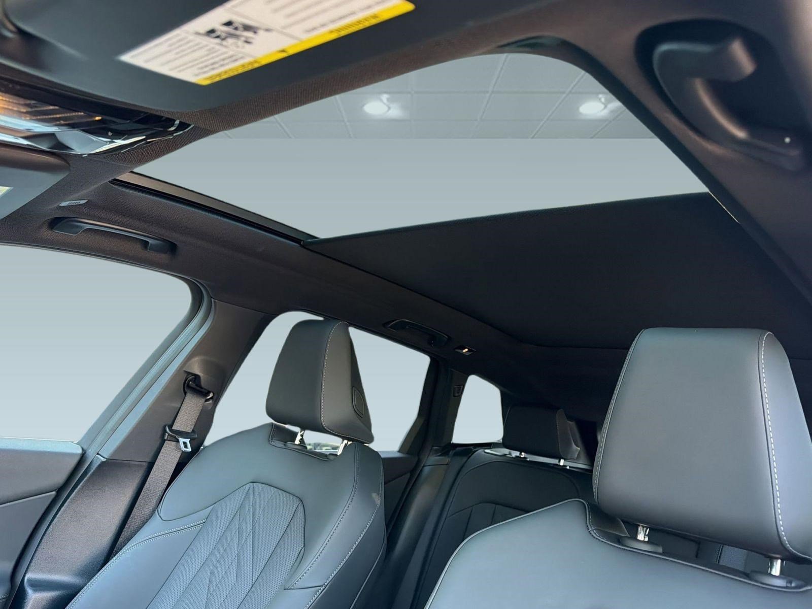 Used 2025 BMW X3 xDrive30i w/ Convenience Package image 14