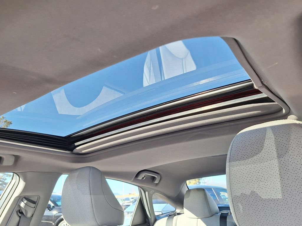 Used 2019 Toyota Avalon Limited image 28