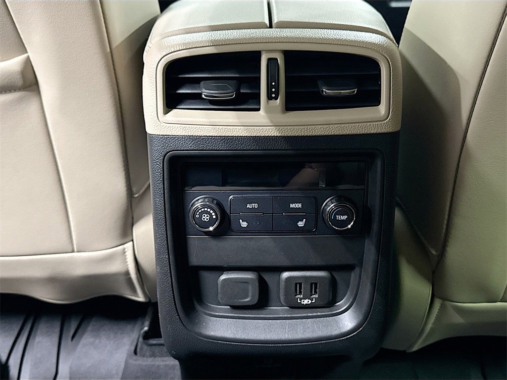 Used 2020 Buick Envision Premium w/ LPO, Active Package image 23