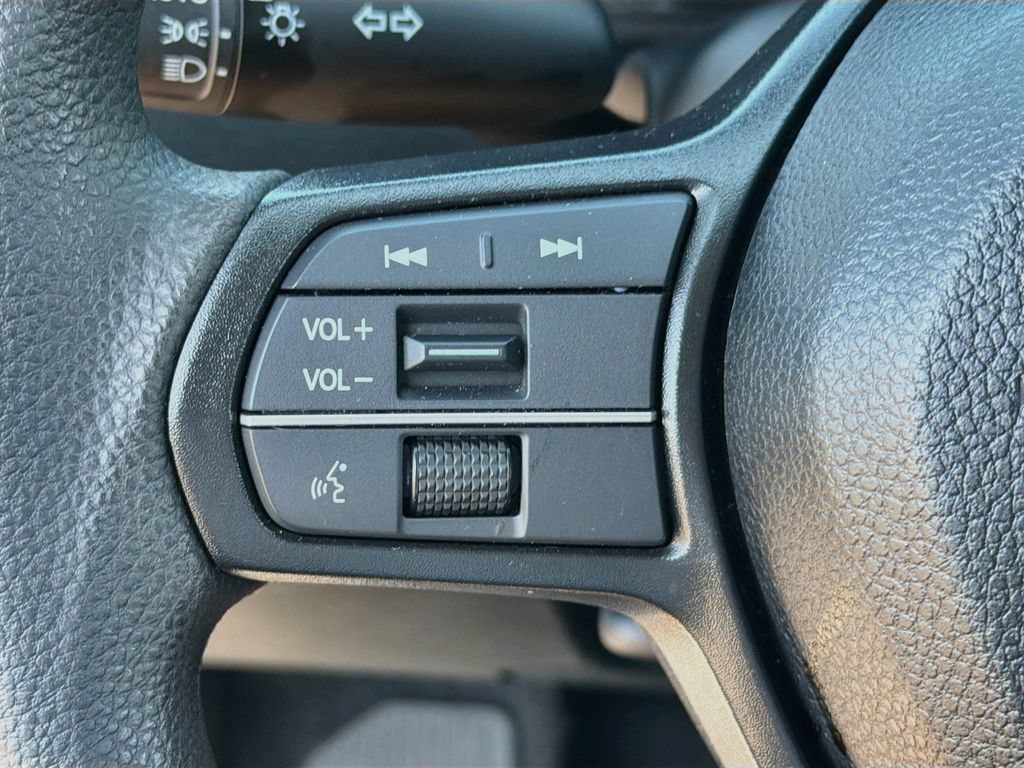Used 2025 Honda Accord LX image 12