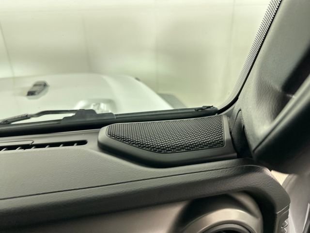 Used 2023 Jeep Wrangler Unlimited w/ 8.4" Radio Group image 29