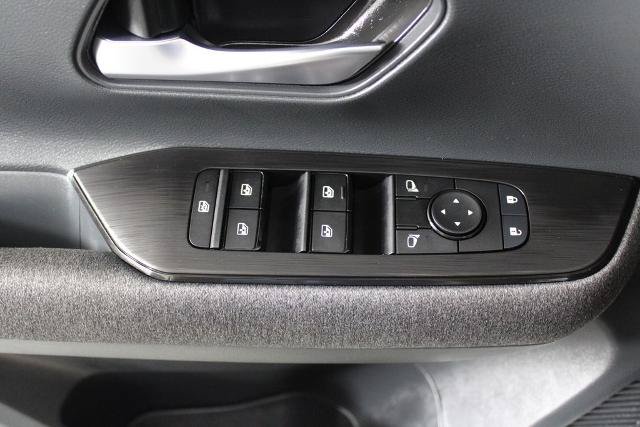 Certified 2026 Nissan Kicks SV FWD image 23