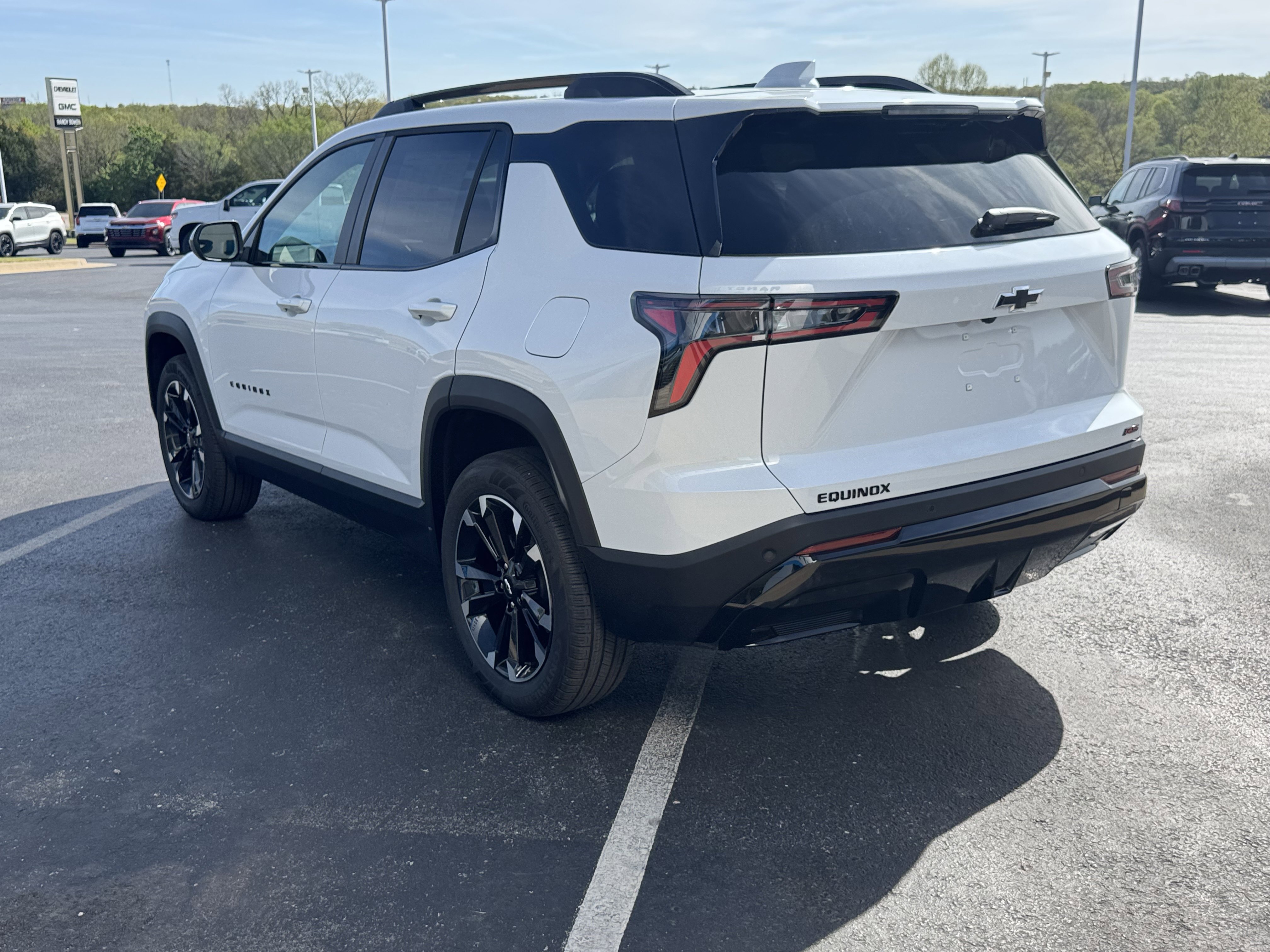 New 2026 Chevrolet Equinox RS image 3