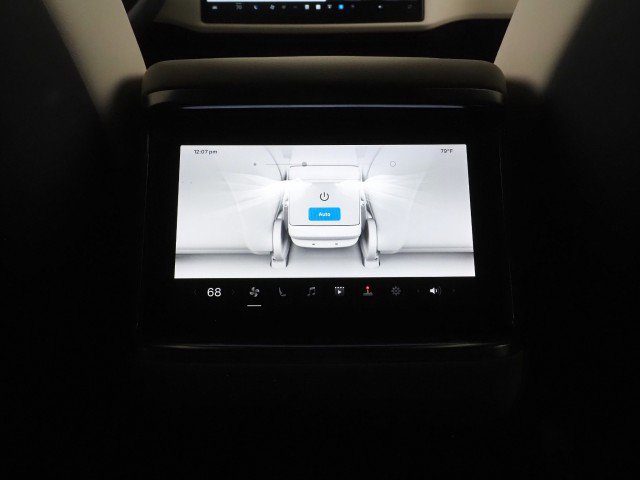 Used 2021 Tesla Model S Plaid image 36