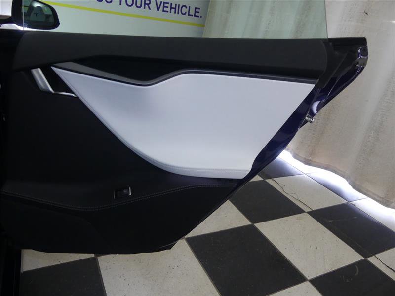 Used 2019 Tesla Model S Performance image 25