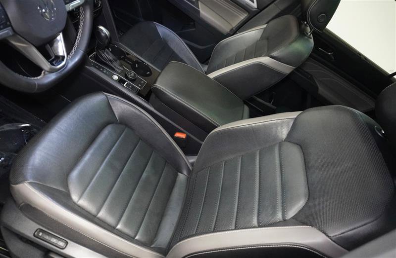 Used 2021 Volkswagen Atlas Cross Sport SEL Premium image 4