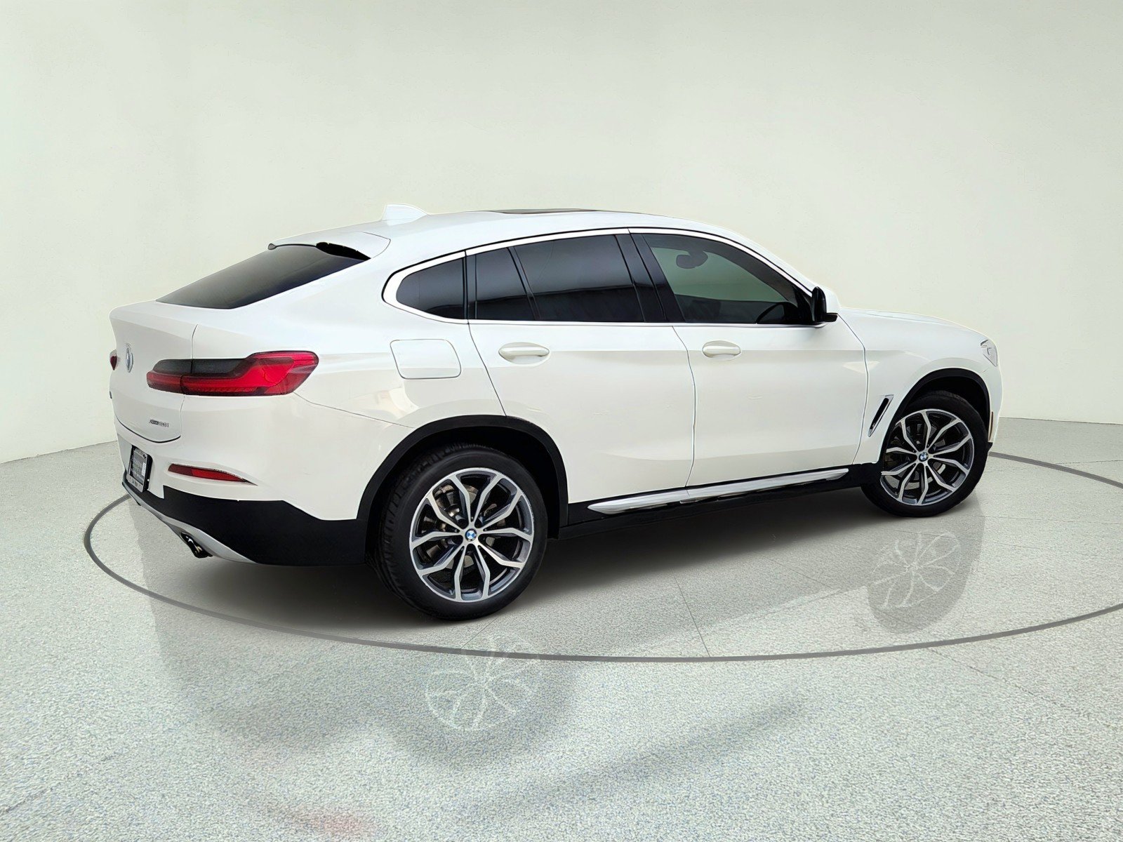 Used 2021 BMW X4 xDrive30i w/ Premium Package AWD/4WD image 8