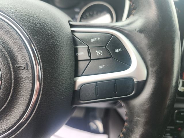 Used 2019 Jeep Compass Limited image 24