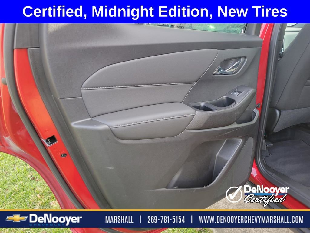 Used 2023 Chevrolet Traverse LT image 15
