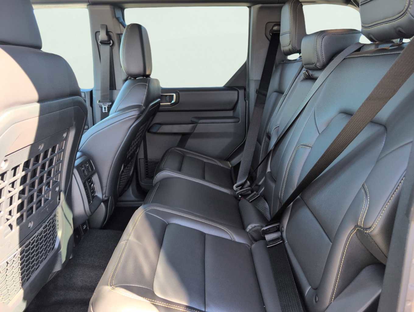 New 2025 Ford Bronco Badlands image 9