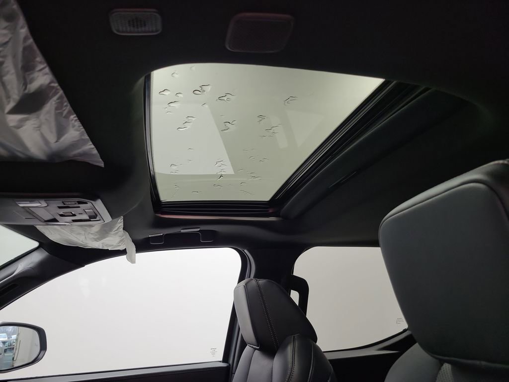 Used 2025 Toyota Tacoma Limited image 39