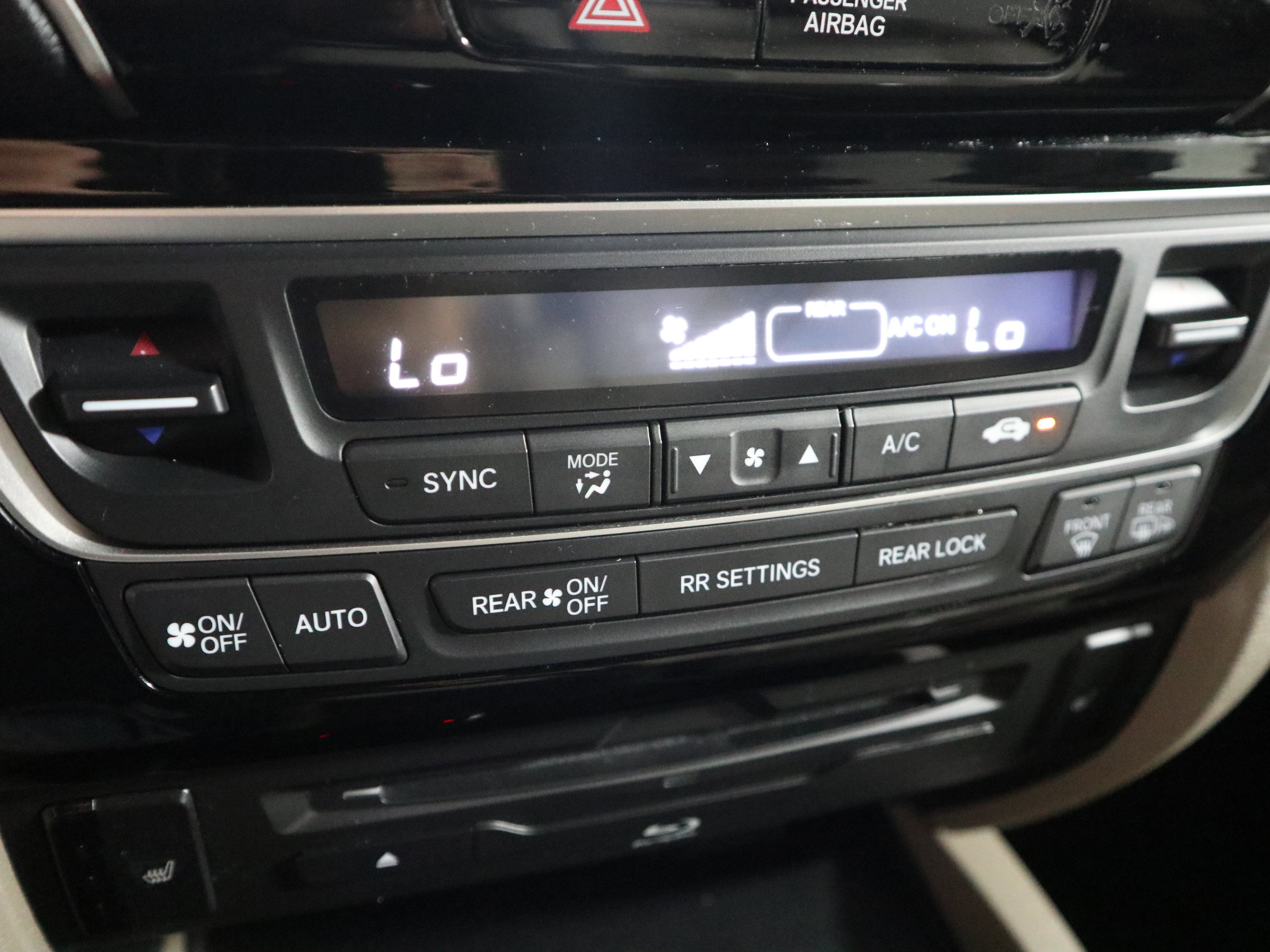 Used 2019 Honda Pilot Touring image 36