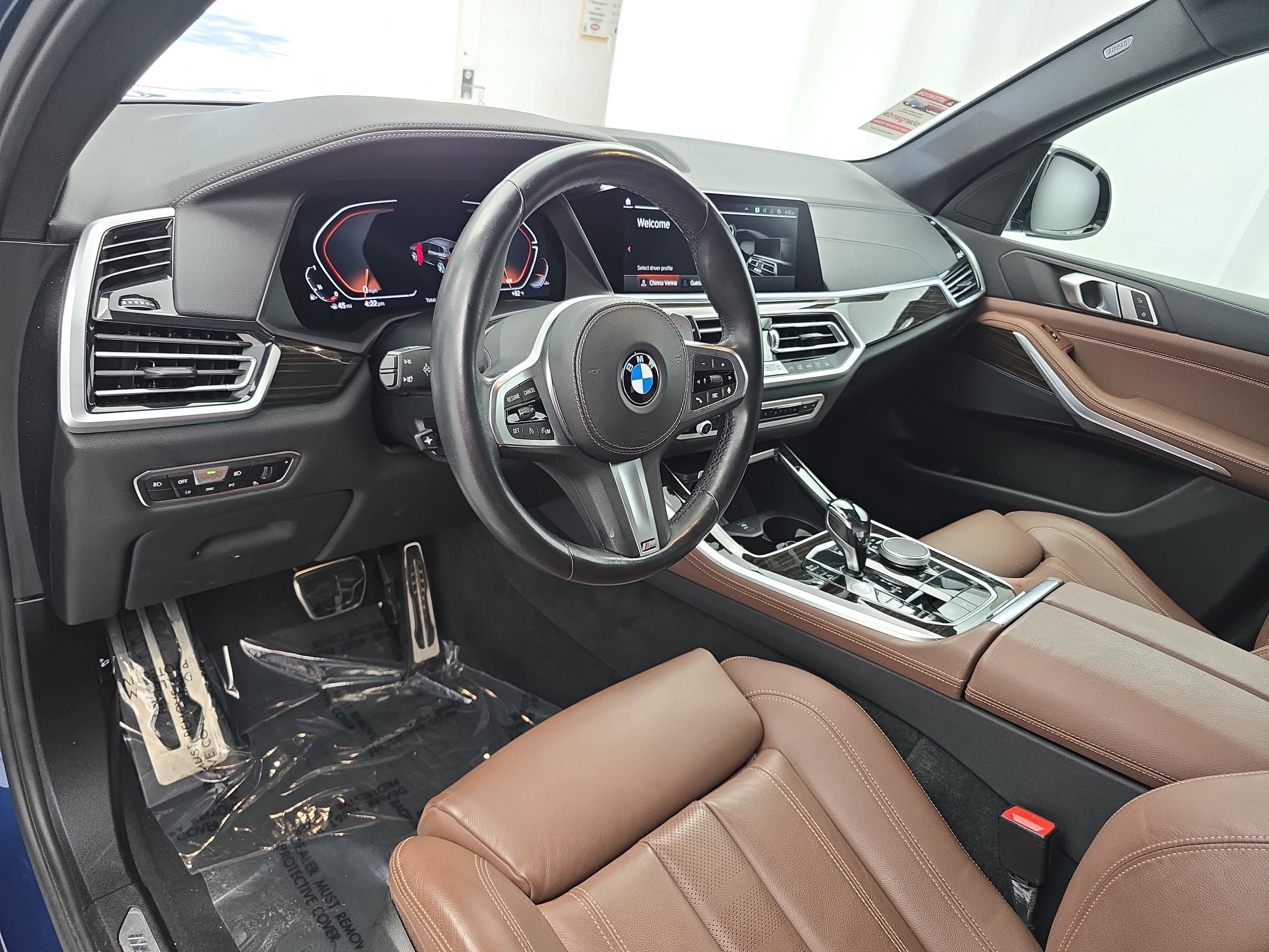 Used 2021 BMW X5 xDrive40i w/ M Sport Package AWD/4WD image 16
