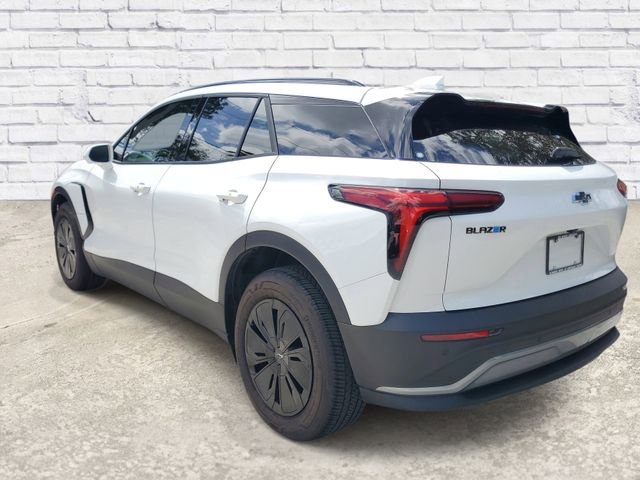 Used 2025 Chevrolet Blazer EV LT image 2