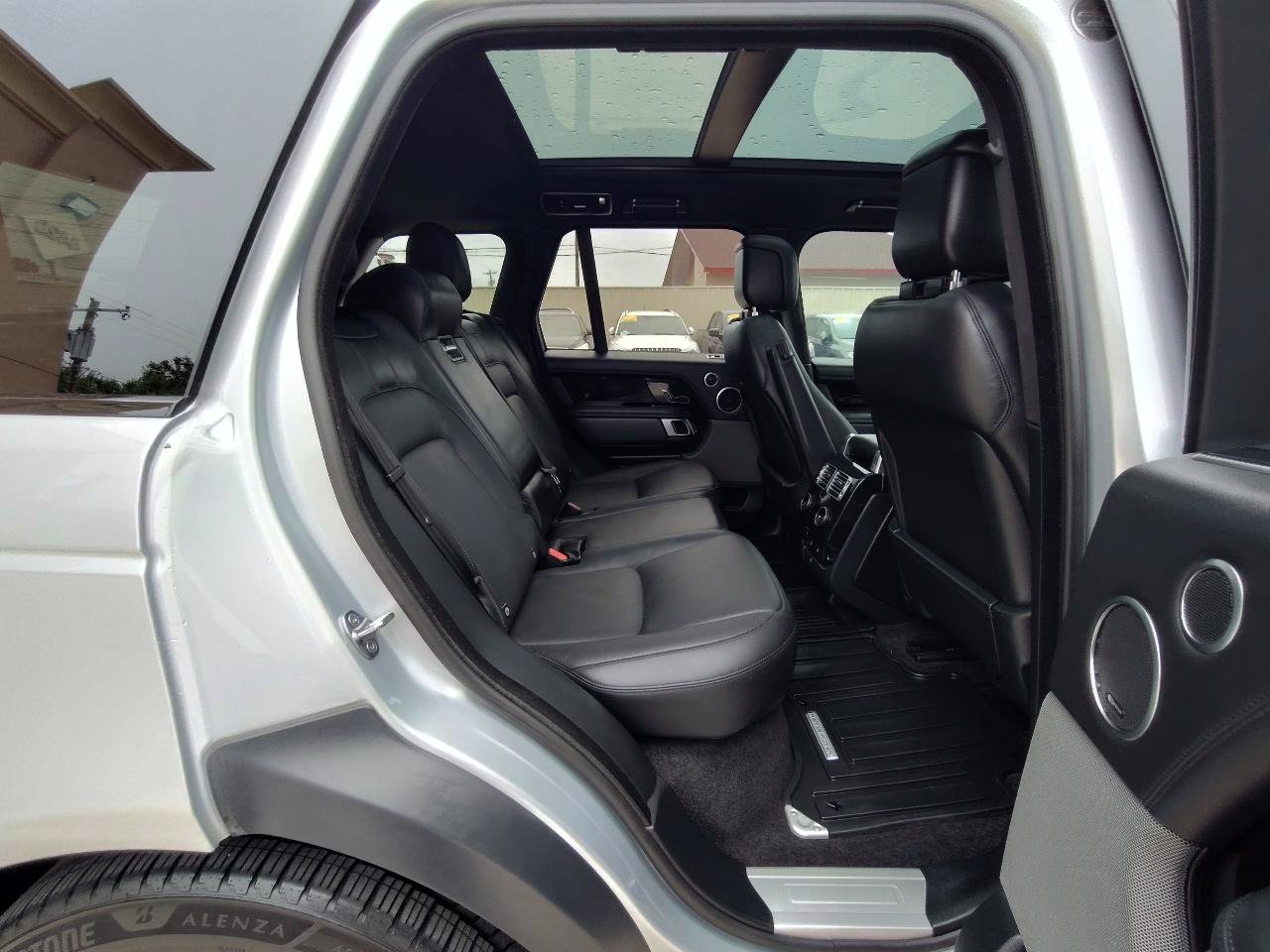 Used 2019 Land Rover Range Rover Supercharged AWD/4WD image 44