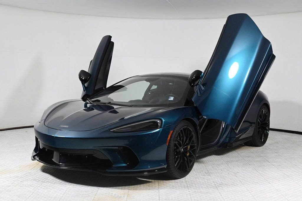 Used 2023 McLaren GT image 22