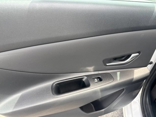 Used 2025 Hyundai Elantra SEL FWD image 22