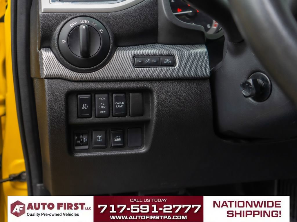 Used 2016 Nissan Titan PRO-4X w/ Pro-4x Convenience Package image 26
