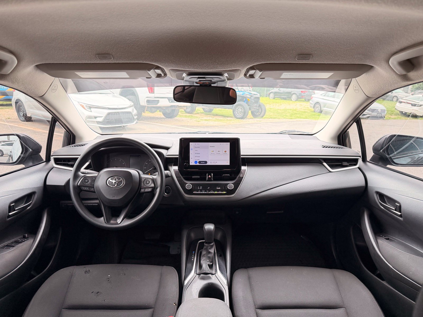 Used 2025 Toyota Corolla LE w/ Convenience Package FWD image 25