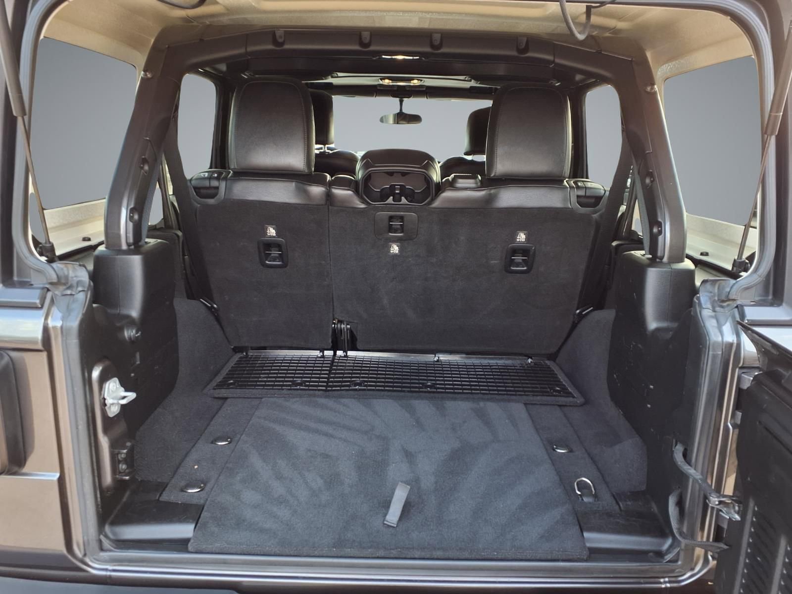 Used 2019 Jeep Wrangler Unlimited Rubicon image 12