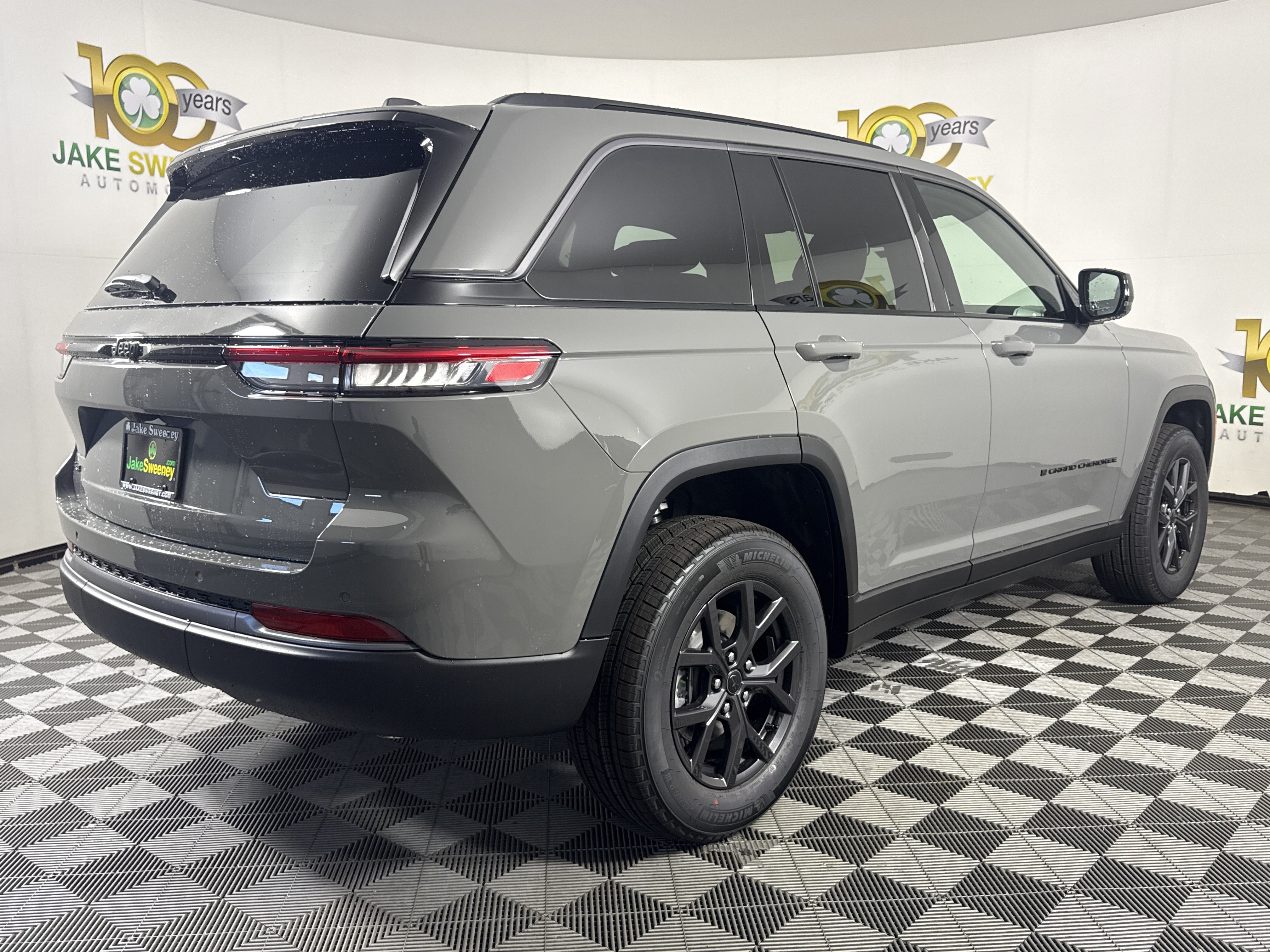 New 2027 Jeep Grand Cherokee 4WD image 10
