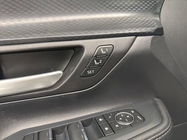 Used 2025 Toyota Grand Highlander AWD Hybrid image 19