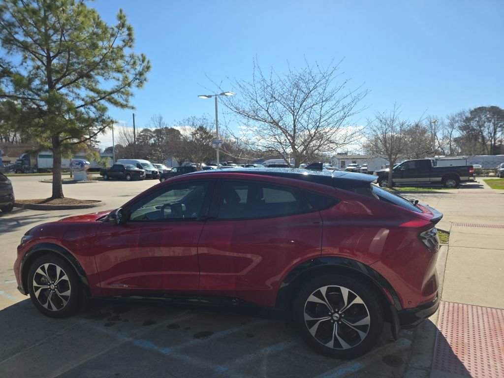 Used 2021 Ford Mustang Mach-E Premium image 7