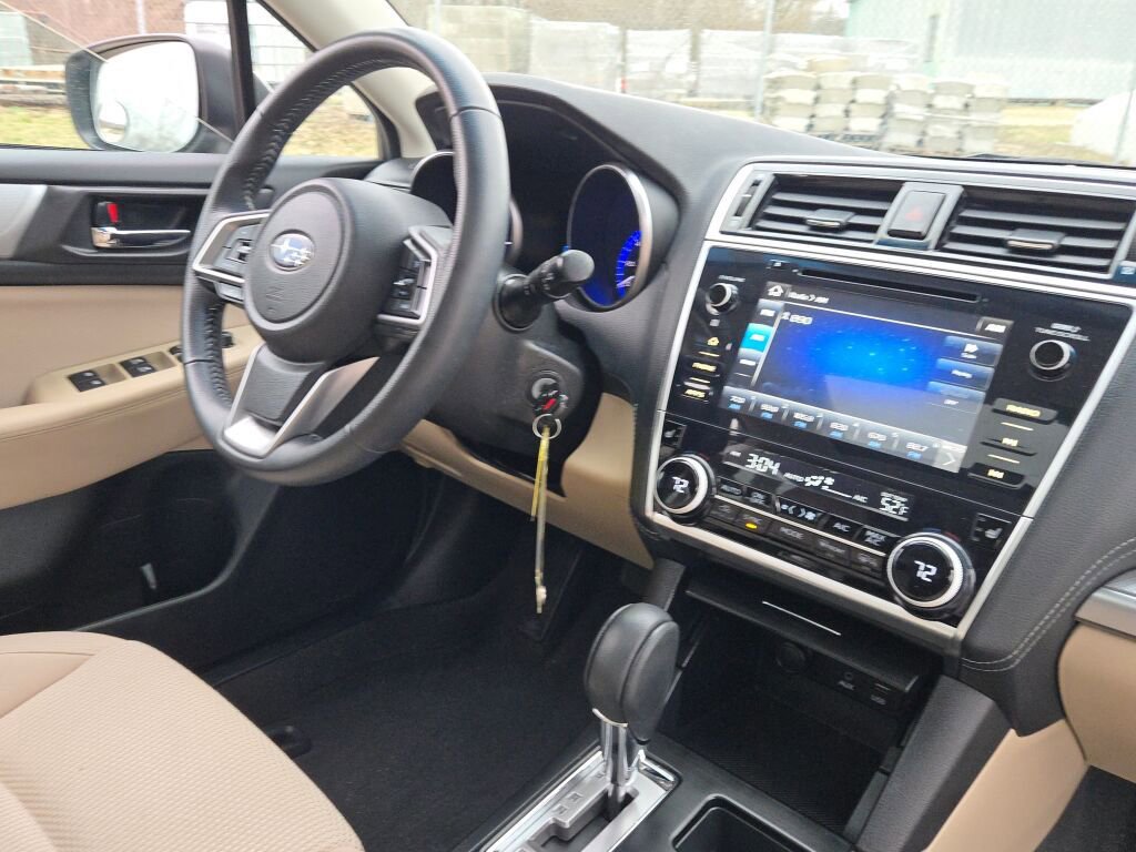 Used 2018 Subaru Outback 2.5i Premium image 7