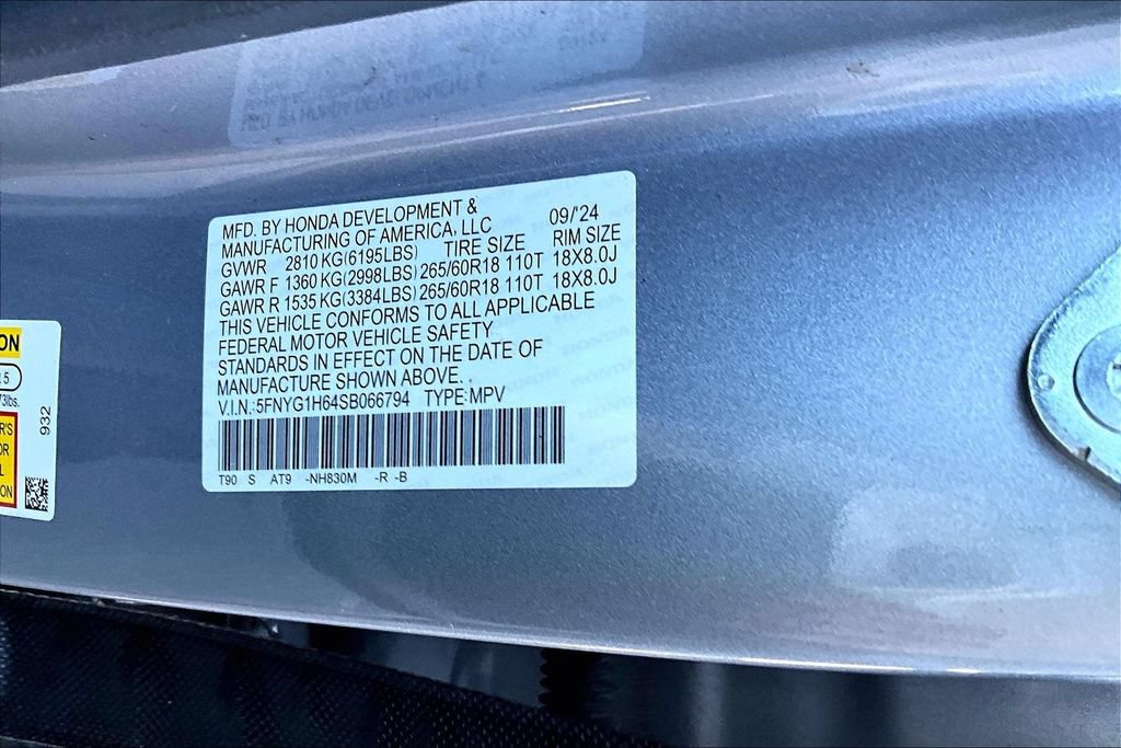 Used 2025 Honda Pilot TrailSport image 16