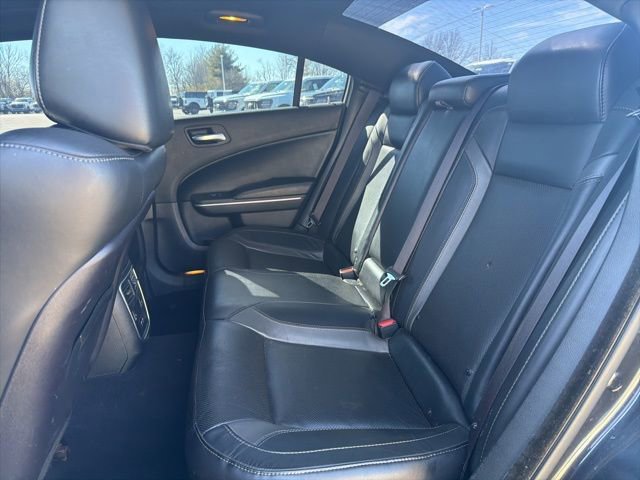 Used 2019 Dodge Charger SXT w/ Leather Interior Group RWD image 11
