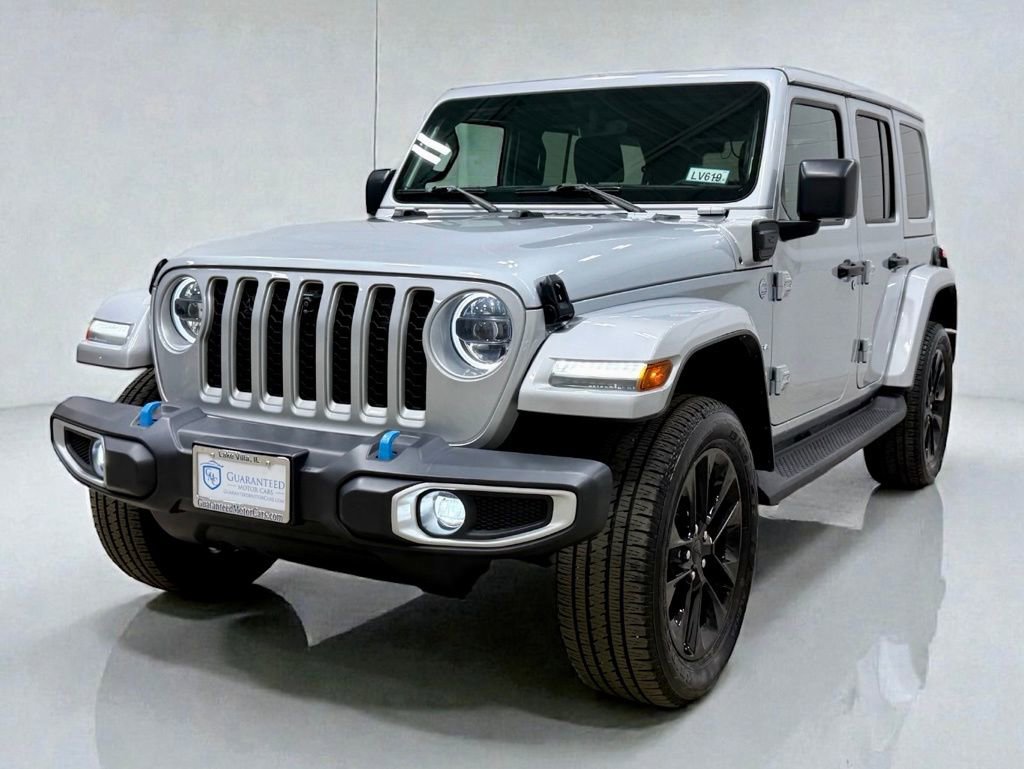 Used 2023 Jeep Wrangler Sahara w/ Cold Weather Group image 4