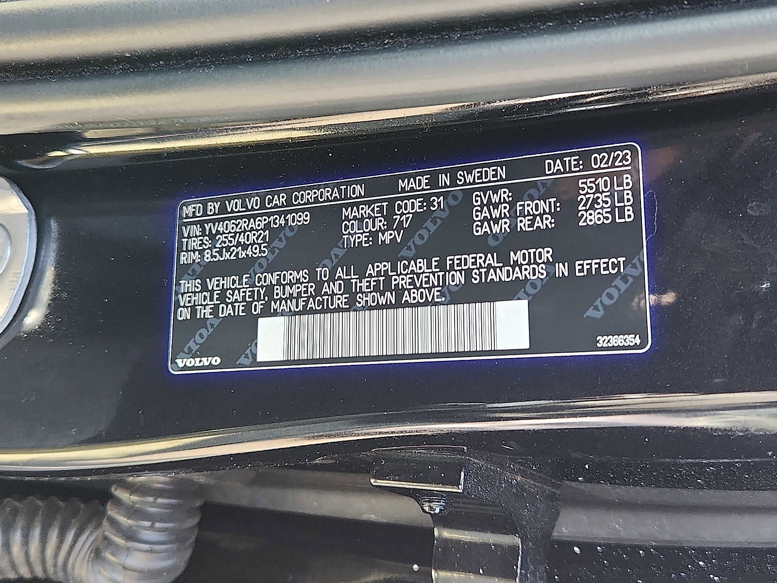 Certified 2023 Volvo XC60 B6 Ultimate w/ Protection Package Premier image 26