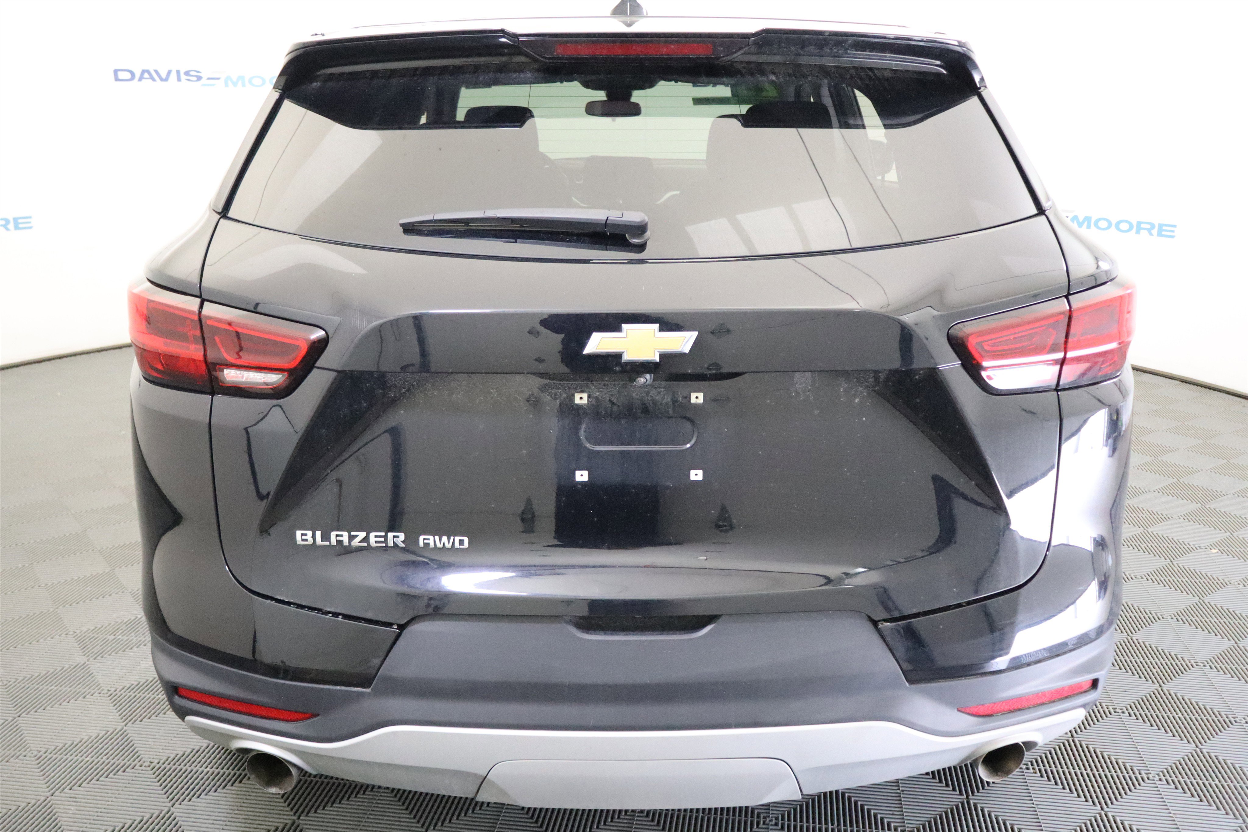 Used 2025 Chevrolet Blazer LT AWD/4WD image 9