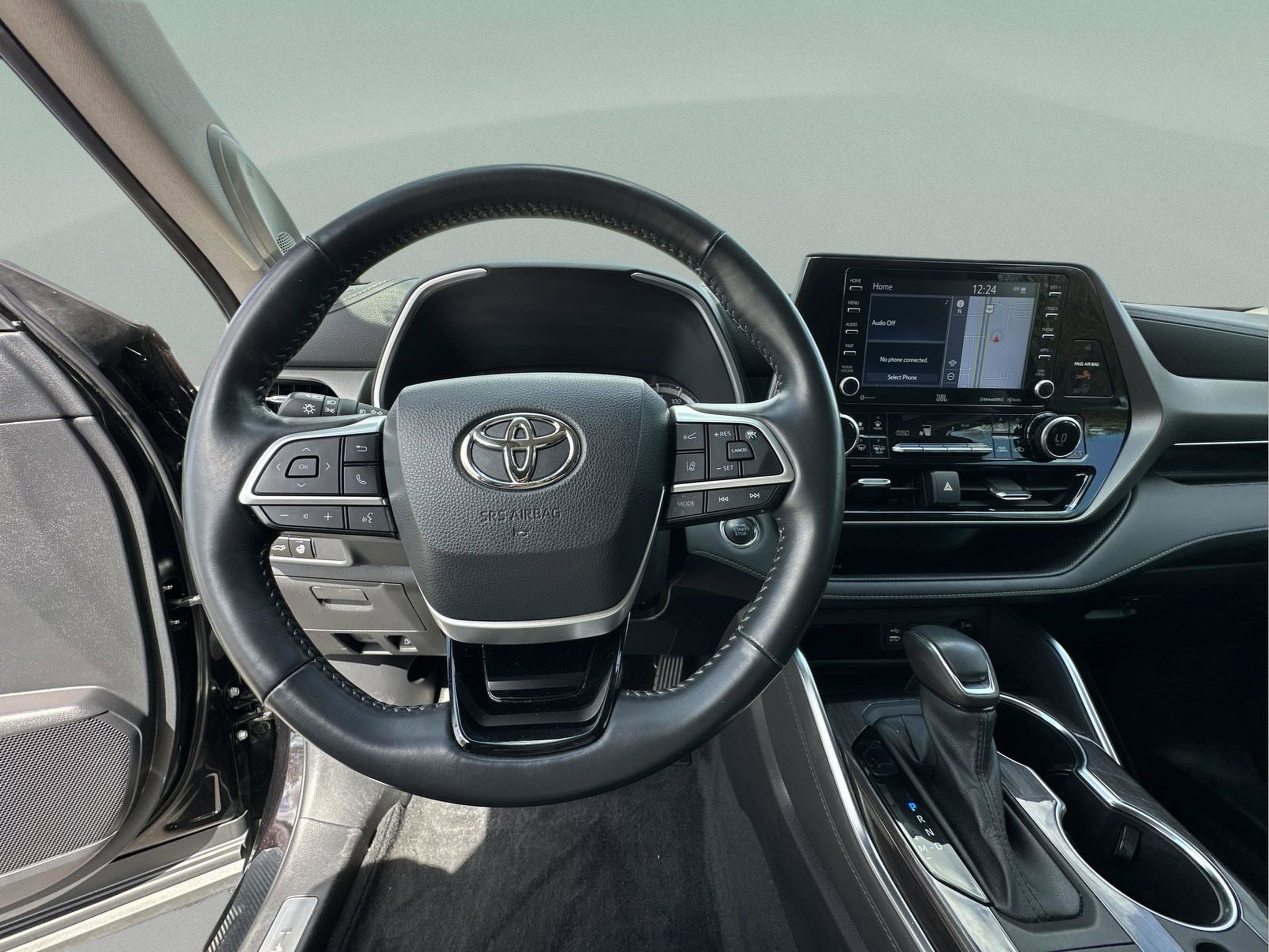 Used 2022 Toyota Highlander Limited image 15