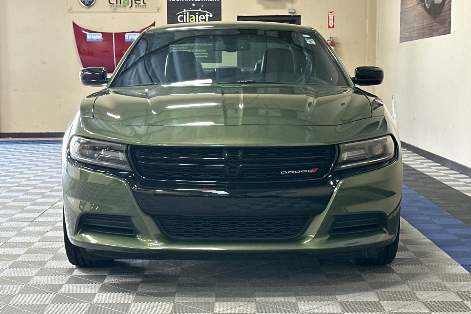 Used 2019 Dodge Charger SXT w/ Plus Group RWD image 9
