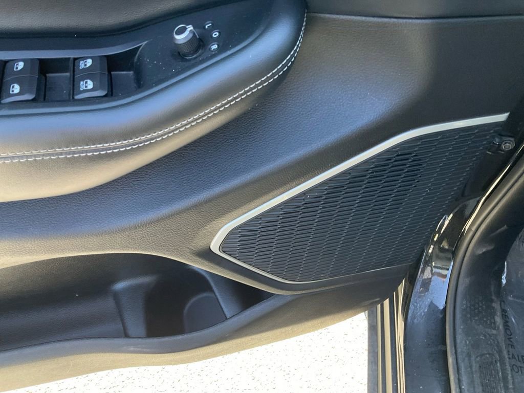 Used 2021 Jeep Grand Cherokee L Laredo image 13