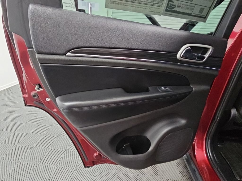 Used 2019 Jeep Grand Cherokee Limited AWD/4WD image 35