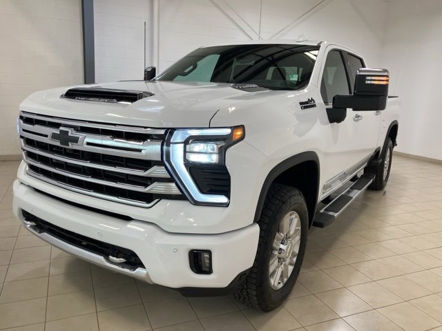 New 2025 Chevrolet Silverado 2500 High Country w/ Technology Package
